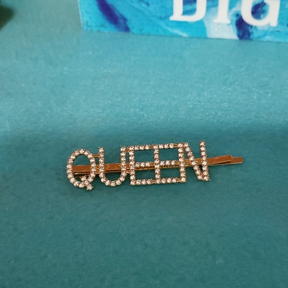 Bling🎁💝"🏷queen" letter hair clip - Picture 5 of 5